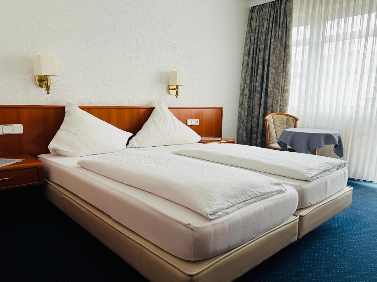 Hotel Weller Kahl Am Main Eksteriør billede