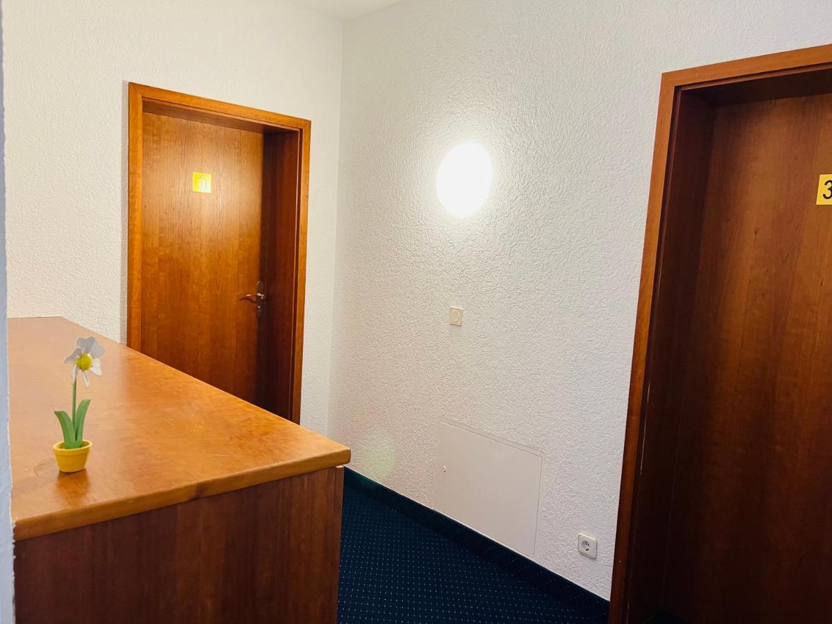 Hotel Weller Kahl Am Main Eksteriør billede